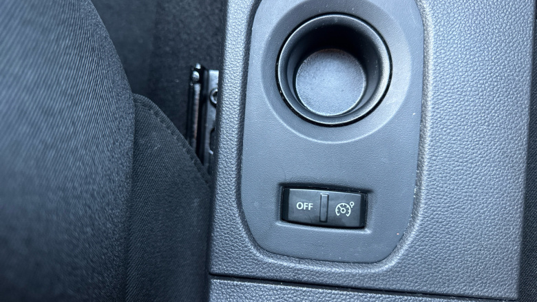 Dacia Duster 1.6 SCe Essential 5dr Petrol Estate